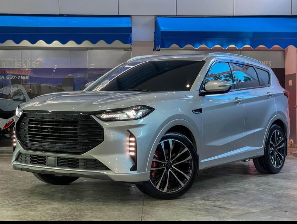 Jetour X70 Plus 2025 vista frontal