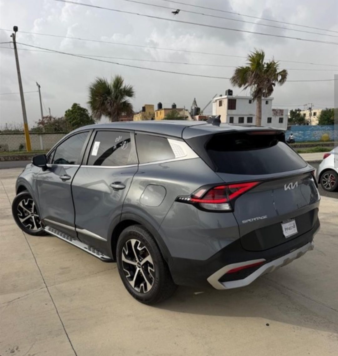 Kia Sportage 2023 vista frontal