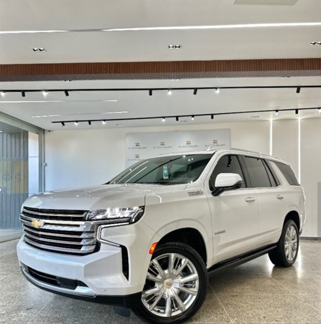 Chevrolet Tahoe Highcountry Duramax 2023 vista frontal